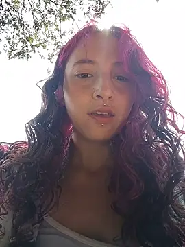  Laary online show from March 3, 2026, 3:51 pm