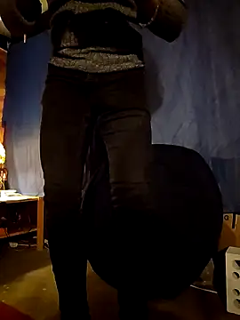 Snapshot of PassiveStute25 chatting on January 13, 2025, 8:04 pm PassiveStute25 online show from January 13, 2025, 8:04 pm