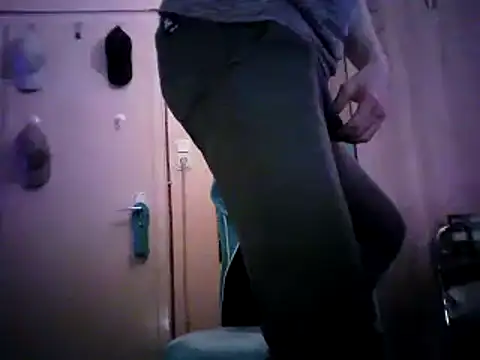 Snapshot of PassiveStute25 chatting on February 8, 2025, 9:46 am PassiveStute25 online show from February 8, 2025, 9:46 am