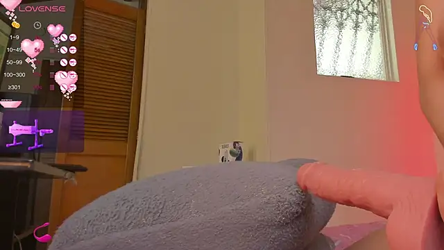 Snapshot of shanakendall chatting on February 19, 2025, 5:27 pm shanakendall online show from February 19, 2025, 5:27 pm