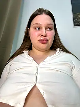 Snapshot of perfect_sweety_girl chatting on October 3, 2025, 7:11 pm perfect sweety girl online show from October 3, 2025, 7:11 pm