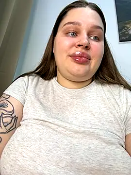 Snapshot of perfect_sweety_girl chatting on October 6, 2025, 7:22 pm perfect sweety girl online show from October 6, 2025, 7:22 pm