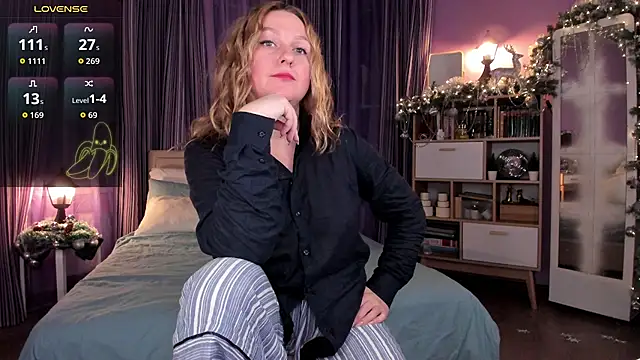 Snapshot of Lazy_Lady chatting on December 14, 2025, 12:54 pm Lazy Lady online show from December 14, 2025, 12:54 pm