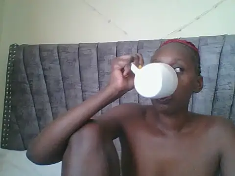 Snapshot of Dizzydose chatting on November 6, 2025, 5:30 am Dizzydose online show from November 6, 2025, 5:30 am