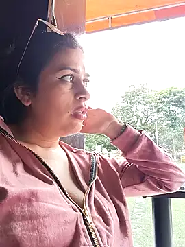 Snapshot of Latina_sexy1 chatting on February 9, 2025, 1:46 pm Latina sexy1 online show from February 9, 2025, 1:46 pm