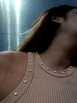 Snapshot of Latina_sexy1 chatting on February 20, 2025, 11:32 pm Latina sexy1 online show from February 20, 2025, 11:32 pm