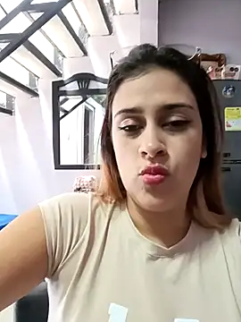 Snapshot of Latina_sexy1 chatting on March 5, 2025, 6:34 pm Latina sexy1 online show from March 5, 2025, 6:34 pm