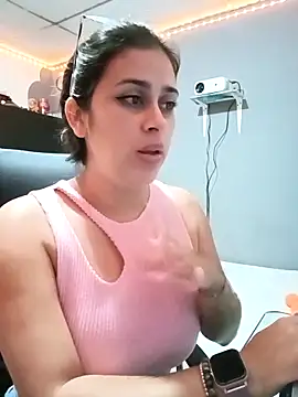 Snapshot of Latina_sexy1 chatting on March 7, 2025, 12:48 am Latina sexy1 online show from March 7, 2025, 12:48 am