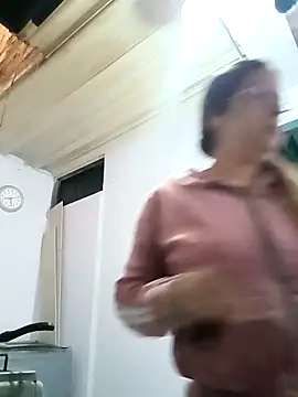 Snapshot of Latina_sexy1 chatting on March 12, 2025, 1:19 pm Latina sexy1 online show from March 12, 2025, 1:19 pm