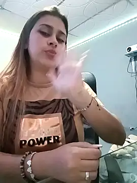 Snapshot of Latina_sexy1 chatting on March 17, 2025, 3:40 pm Latina sexy1 online show from March 17, 2025, 3:40 pm