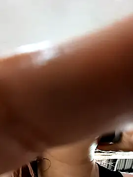 Snapshot of Latina_sexy1 chatting on September 16, 2025, 2:18 pm Latina sexy1 online show from September 16, 2025, 2:18 pm