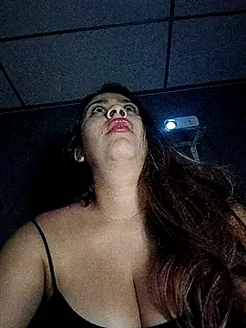 Snapshot of Latina_sexy1 chatting on September 28, 2025, 3:12 am Latina sexy1 online show from September 28, 2025, 3:12 am