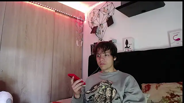 Santiago kiler online show from February 21, 2026, 1:23 pm