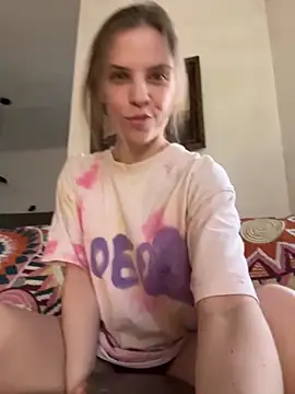 LeyaJohnson online show from March 26, 2026, 2:55 pm