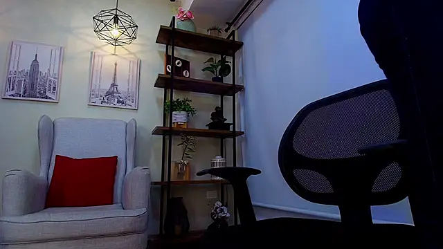 Snapshot of Sassy--Girl chatting on February 18, 2026, 6:26 pm Sassy--Girl online show from February 18, 2026, 6:26 pm