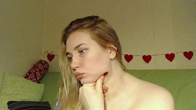 mmmPinUpGirl online show from February 19, 2026, 10:33 am