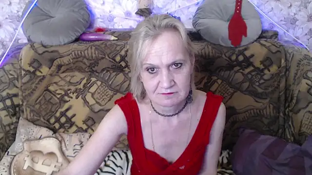Snapshot of MissBekker chatting on December 30, 2024, 4:42 am MissBekker online show from December 30, 2024, 4:42 am