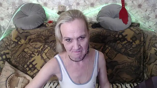 Snapshot of MissBekker chatting on January 19, 2025, 3:53 pm MissBekker online show from January 19, 2025, 3:53 pm