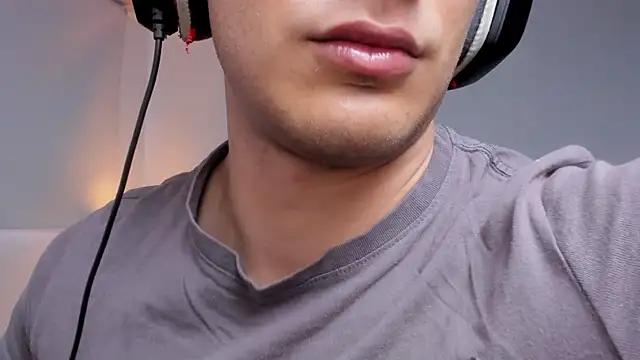 AlexRivera6 online show from January 10, 2025, 10:36 pm