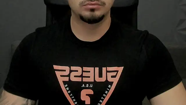 TonyWilcox online show from November 25, 2025, 5:18 am