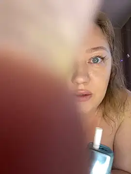 Snapshot of BBWOOW chatting on December 24, 2024, 4:00 am BBWOOW online show from December 24, 2024, 4:00 am