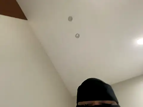 Submissive Arab online show from November 7, 2025, 11:05 pm