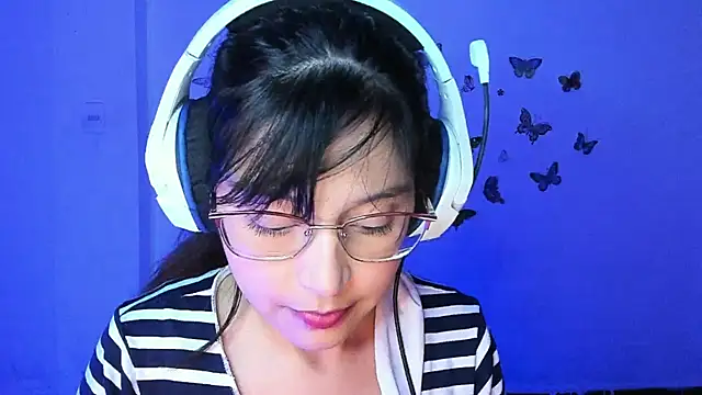 Little Lisy online show from March 7, 2026, 7:38 am