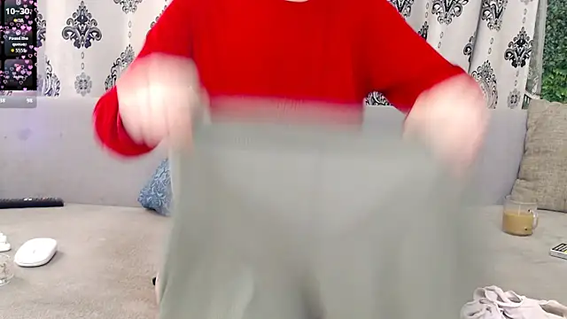 sweetdaiana23 online show from February 15, 2026, 1:35 am