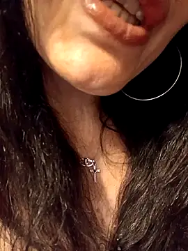 Snapshot of eva750 chatting on December 30, 2024, 5:13 pm eva750 online show from December 30, 2024, 5:13 pm