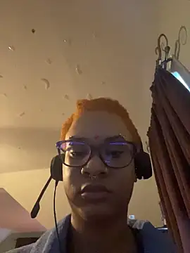 nickytheehawtie online show from March 9, 2026, 1:04 pm