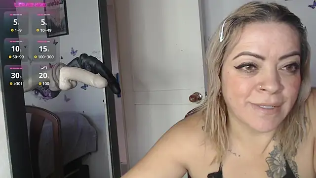 Snapshot of LIila28six chatting on January 29, 2025, 12:56 pm LIila28six online show from January 29, 2025, 12:56 pm