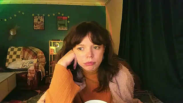 ClancyMorissey online show from November 28, 2025, 7:16 pm