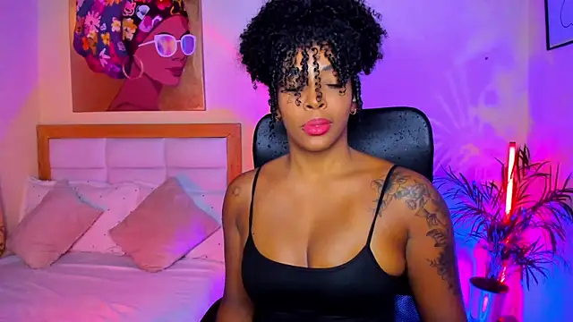 AitanaBrown  online show from April 5, 2026, 2:14 pm