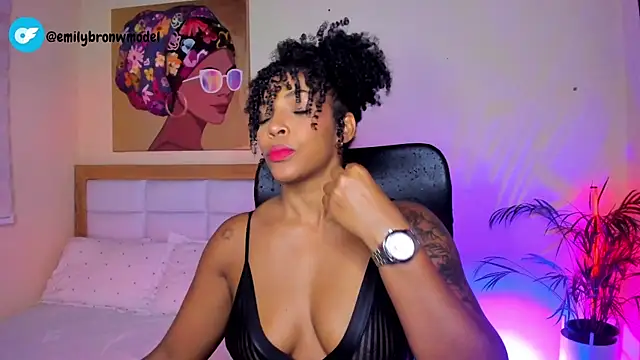 Snapshot of AitanaBrown_ chatting on May 13, 2026, 9:22 pm AitanaBrown online show from May 13, 2026, 9:22 pm
