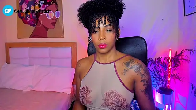 Snapshot of AitanaBrown_ chatting on May 31, 2026, 2:24 pm AitanaBrown online show from May 31, 2026, 2:24 pm