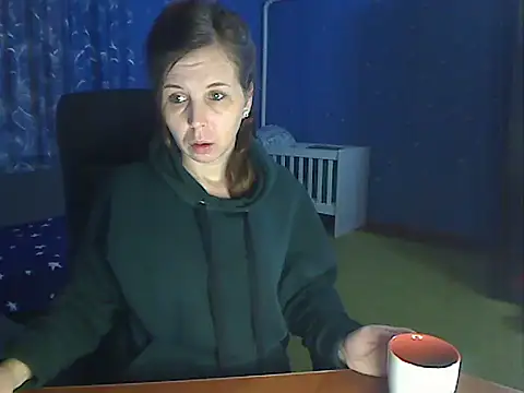 loveis007 online show from December 19, 2025, 3:24 am