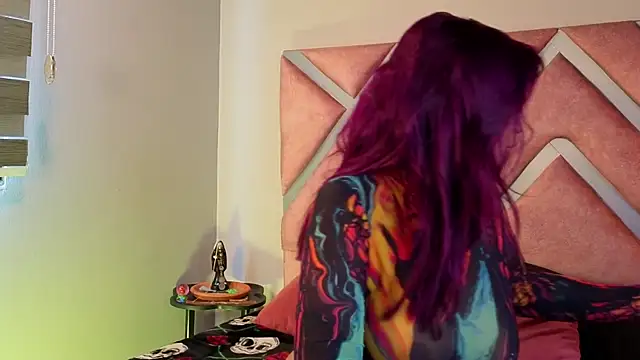  kelly hous36 online show from November 12, 2025, 12:49 pm