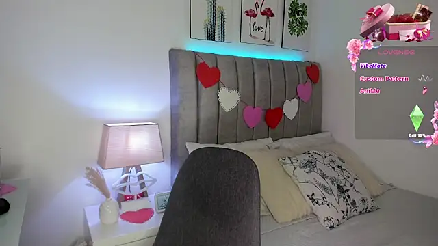 Katysmith26 online show from February 13, 2025, 6:09 am