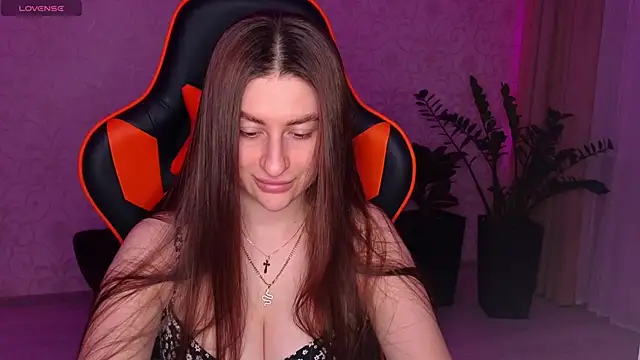 Elishka  online show from September 21, 2025, 8:43 pm