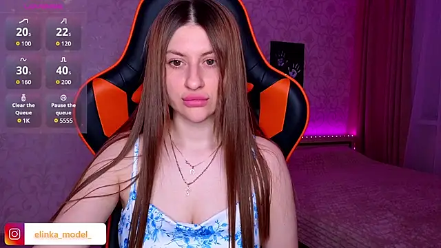 Snapshot of Elishka_ chatting on June 17, 2026, 7:37 pm Elishka online show from June 17, 2026, 7:37 pm