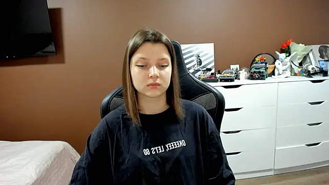 SoniNesti online show from March 5, 2026, 2:46 pm