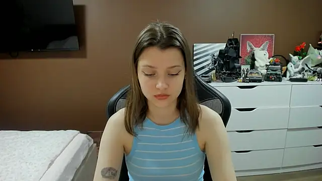 Snapshot of SoniNesti chatting on June 24, 2026, 3:33 pm SoniNesti online show from June 24, 2026, 3:33 pm