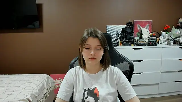Snapshot of SoniNesti chatting on July 16, 2026, 2:56 pm SoniNesti online show from July 16, 2026, 2:56 pm
