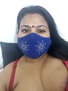 Snapshot of cutee__crazy chatting on March 18, 2025, 5:21 pm cutee crazy online show from March 18, 2025, 5:21 pm