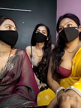 cutee  crazy online show from February 20, 2026, 1:55 pm