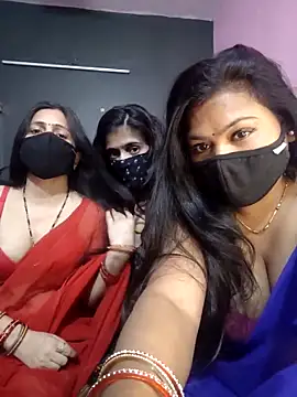 cutee  crazy online show from March 3, 2026, 2:34 pm