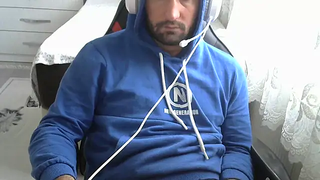 Snapshot of crazybaby5461 chatting on January 15, 2026, 1:26 pm crazybaby5461 online show from January 15, 2026, 1:26 pm