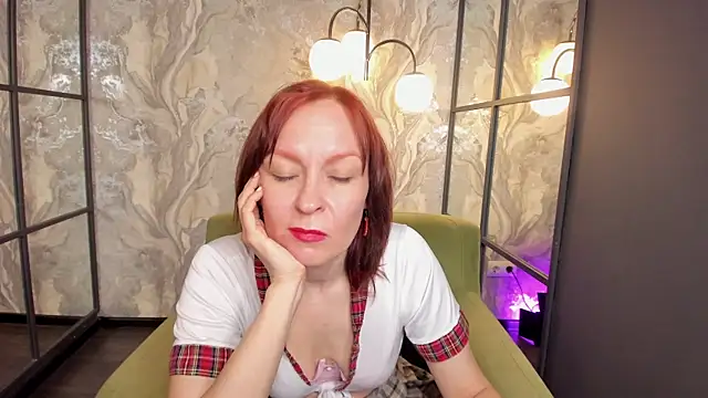 NikaGentle online show from May 20, 2026, 5:35 am