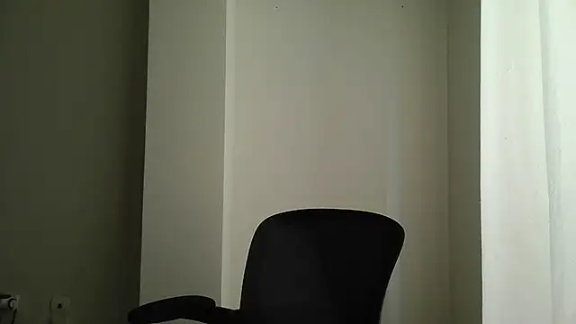 Sanada hot online show from November 6, 2025, 2:18 pm