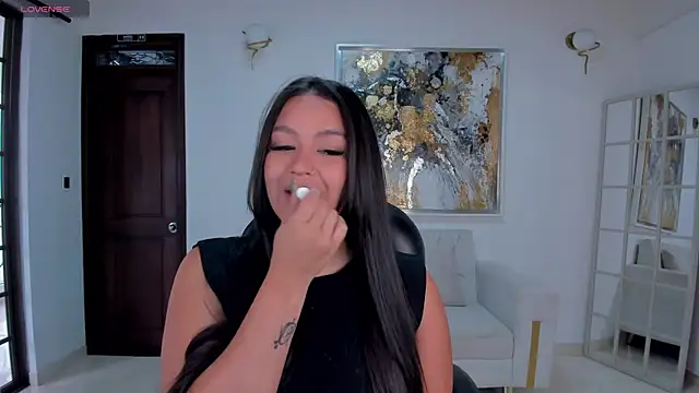 Snapshot of ToriCrossX chatting on January 29, 2025, 12:45 pm ToriCrossX online show from January 29, 2025, 12:45 pm